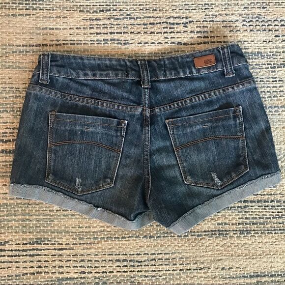 RSQ Malibu Cutoff Shorts  - Picture 4 of 5